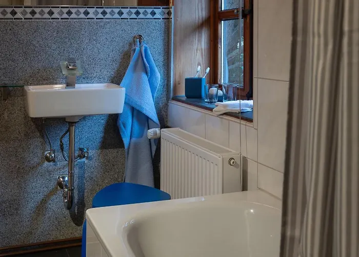 Apartament - Karin Kehne -gartenblick